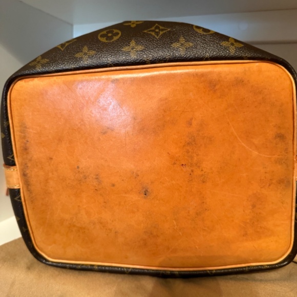 Vintage Classic Louis Vuitton Bucket Bag with Original Dust Bag - Picture 5 of 7